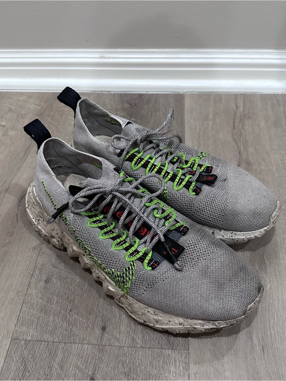 Nike Men’s Space Hippie 01 Sneakers